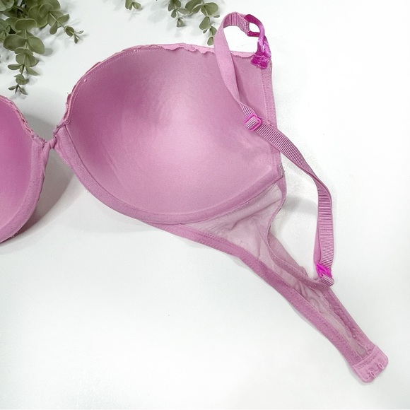 VICTORIA’S SECRET • Pink lace push up bra - Picture 4 of 6